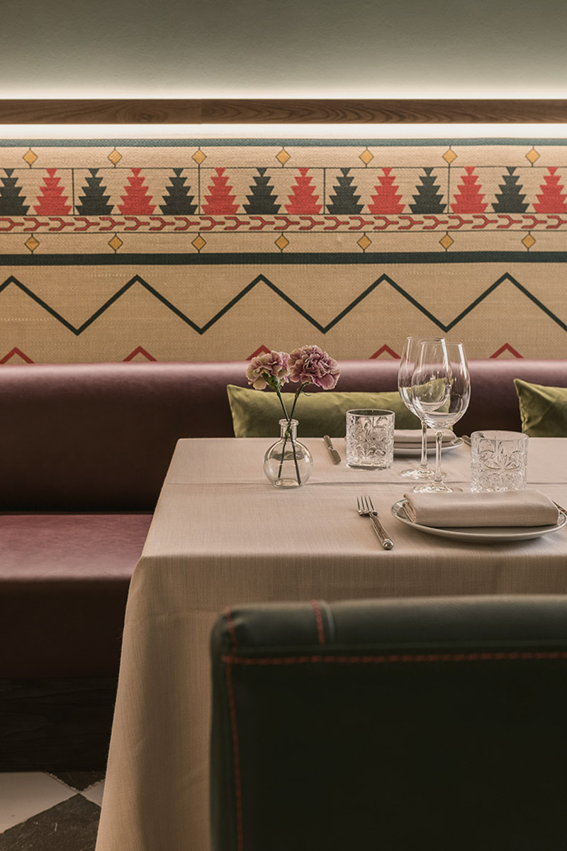 Our menu is a homage to Malaga's traditional gastronomic culture, with an innovative twist.